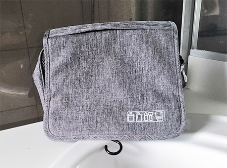 trousse-toilette-minimaliste-bio