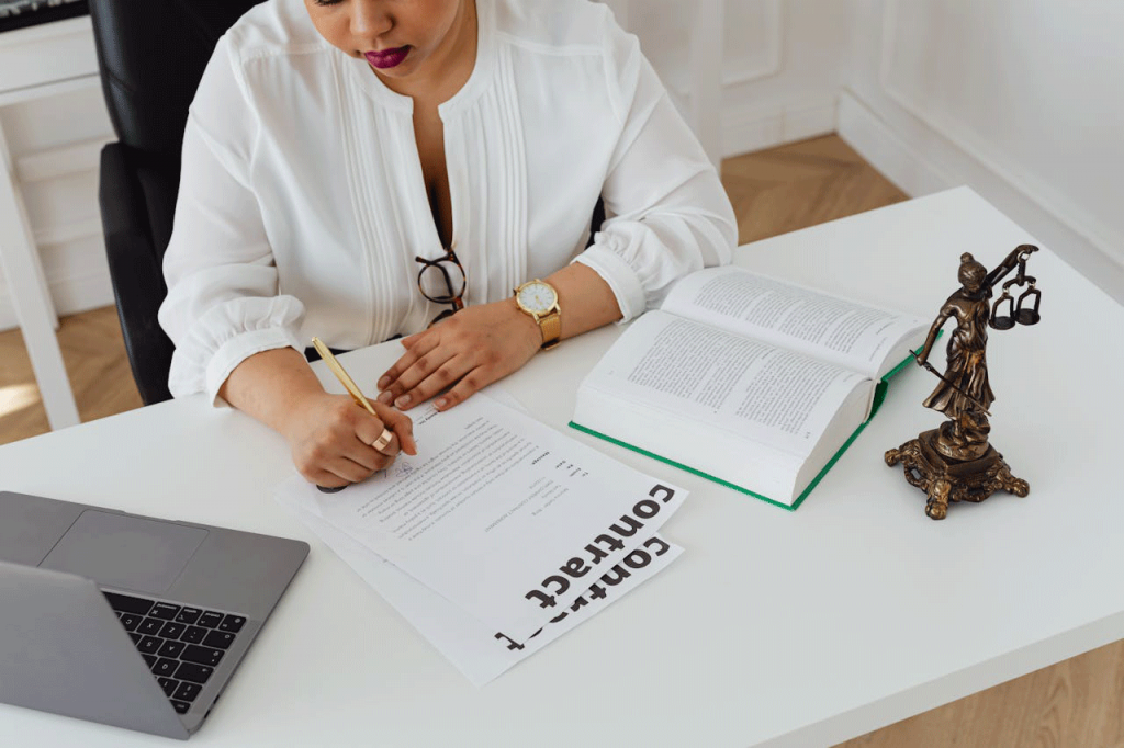 Un contrat administratif en freelance
